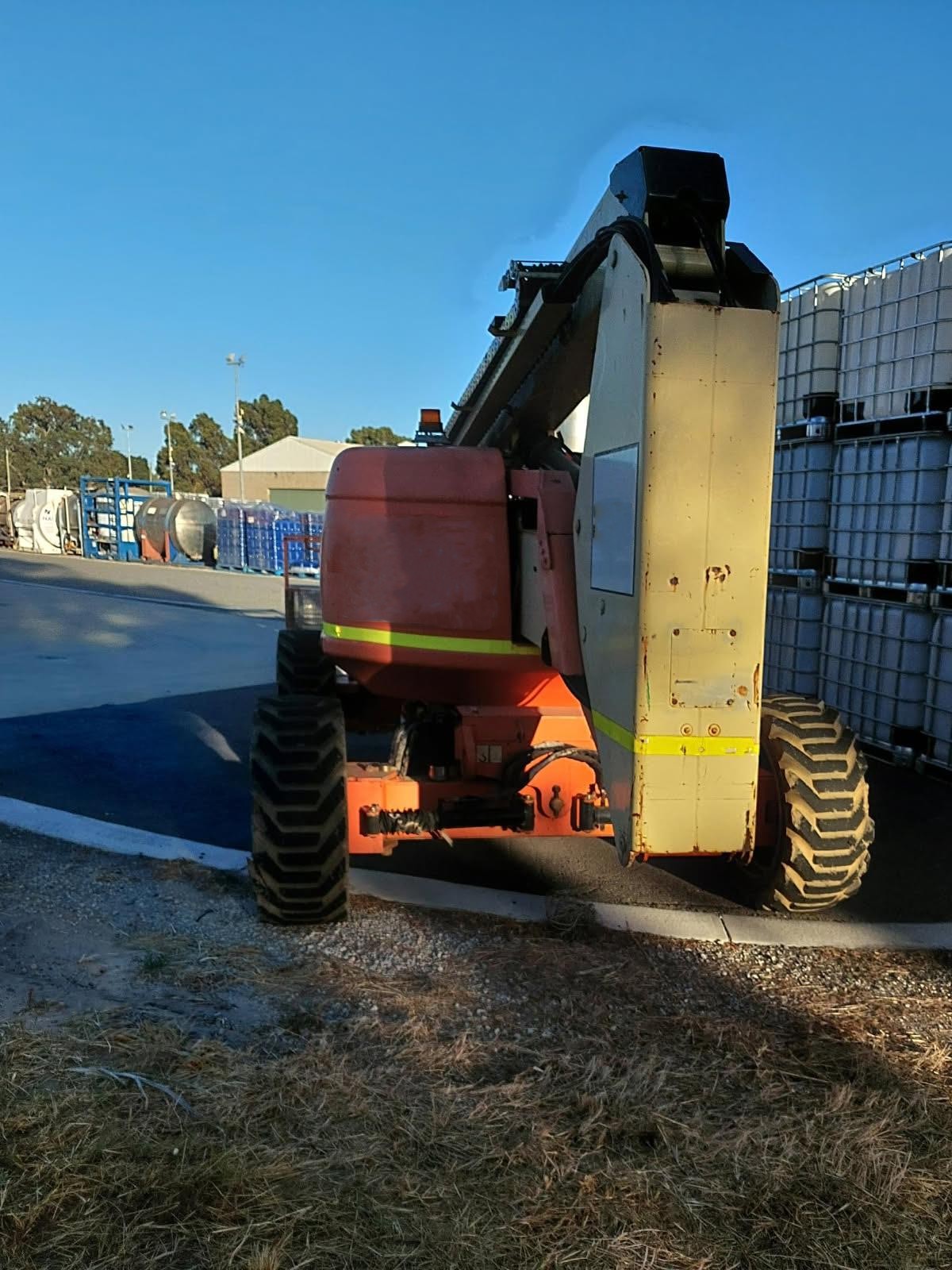 Scissor Lift - View 2