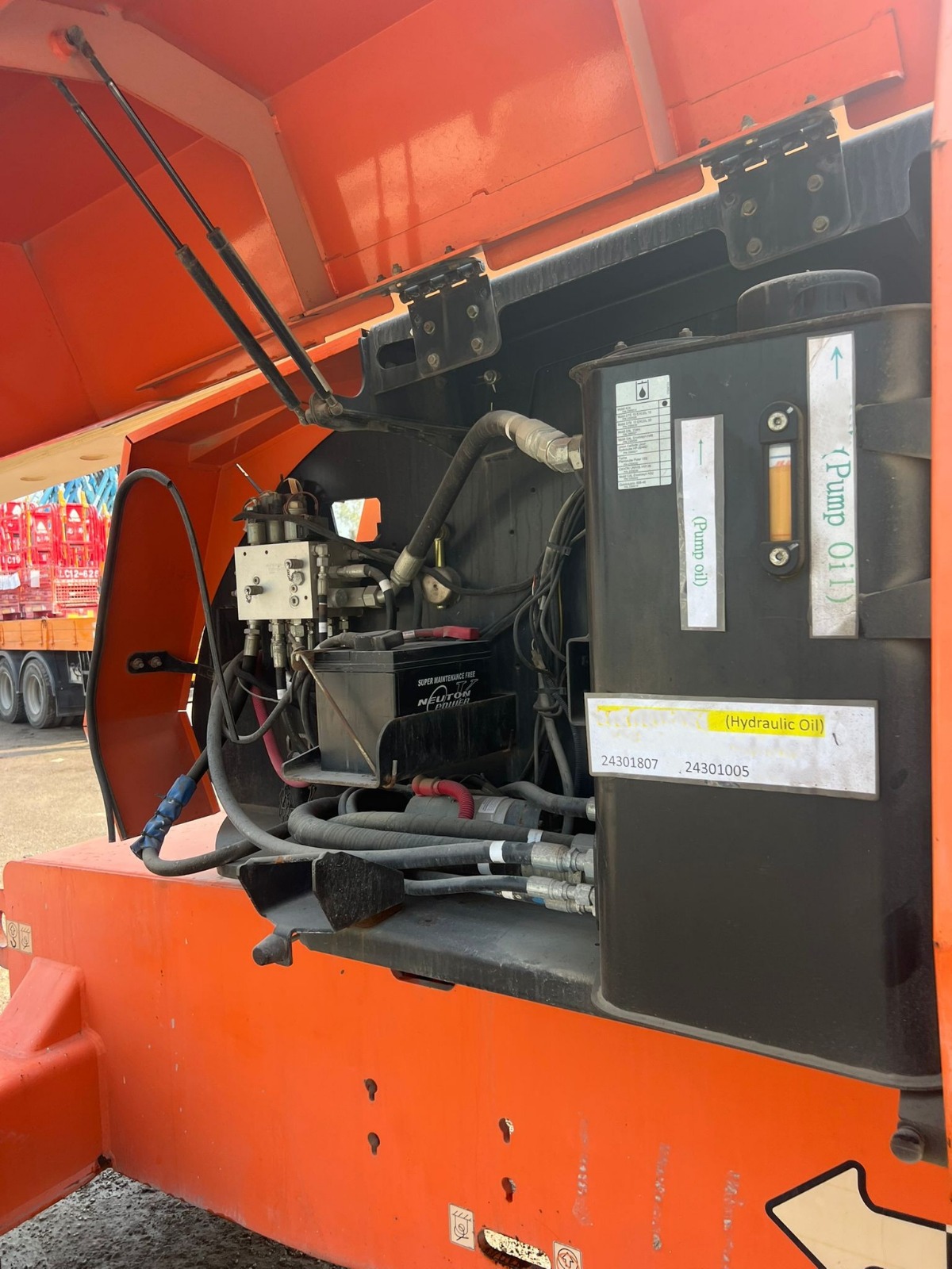 Telescopic Boom Lift - View 2