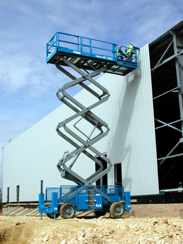 Rough Terrain Scissor Lift - 16m