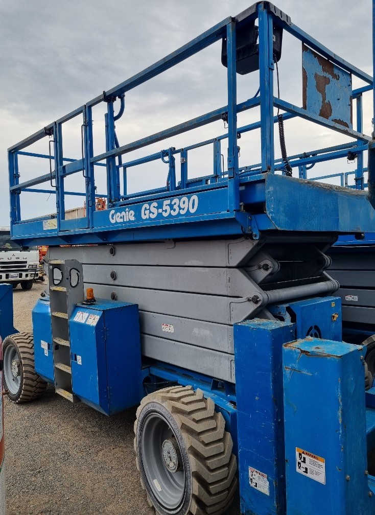 Sold - Scissor Lift - View 2
