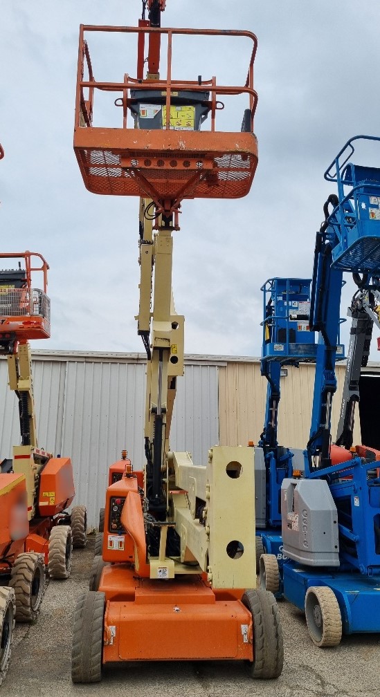 Sold - Articulated Boom Lift - View 2