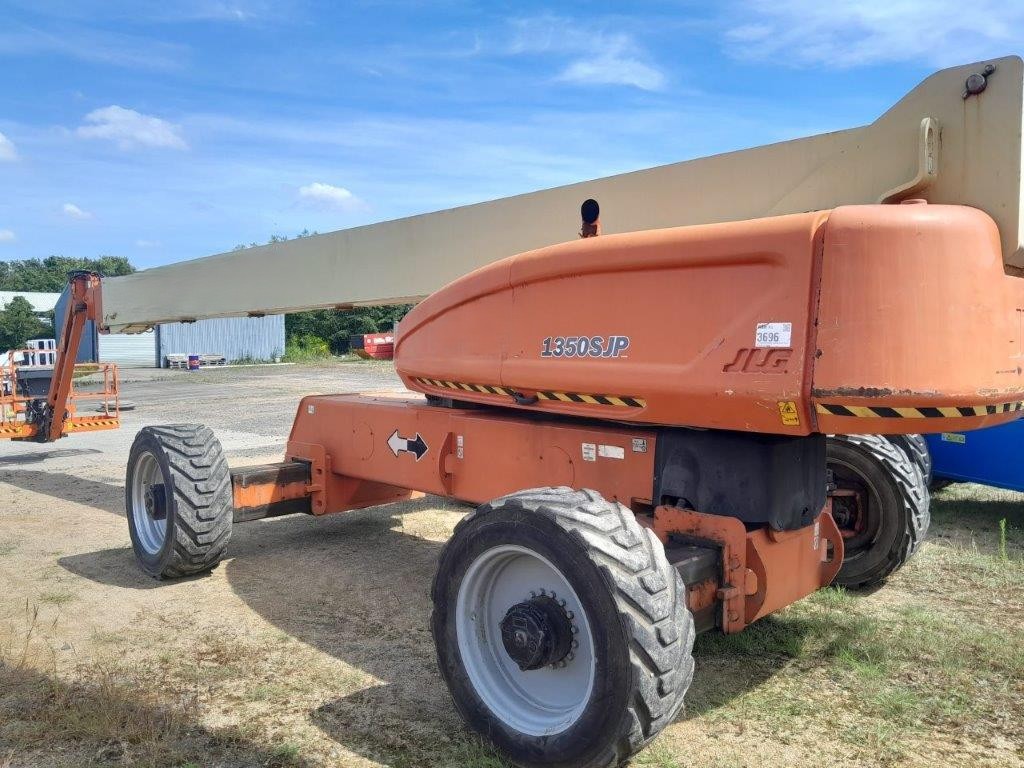 Sold - Articulated Boom Lift