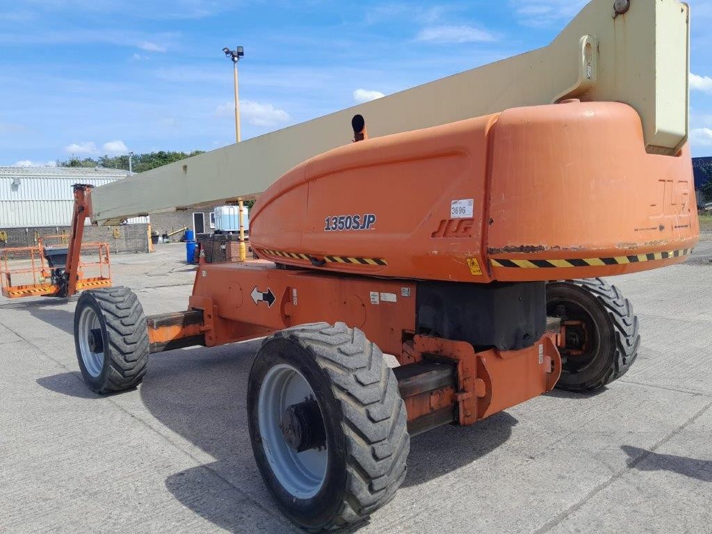 Sold - Articulated Boom Lift - View 2