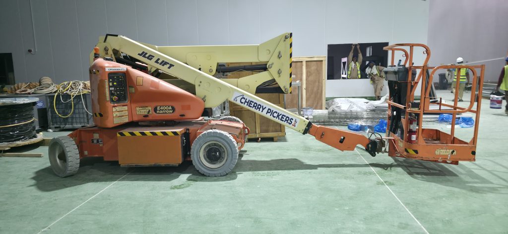 Warehouse Boom Lift Guide: Choosing the Right Machine for Elevated Access