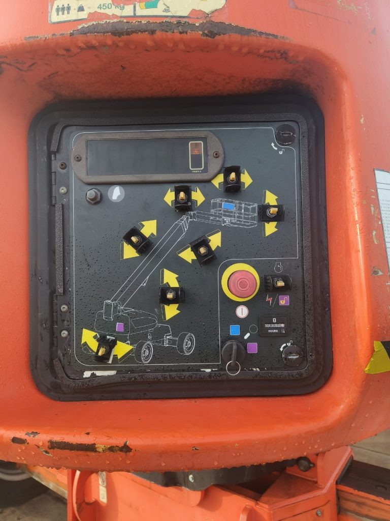 Sold - Telescopic Boom Lift - View 2