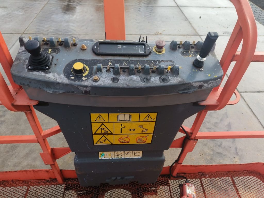 Sold - Telescopic Boom Lift - View 2