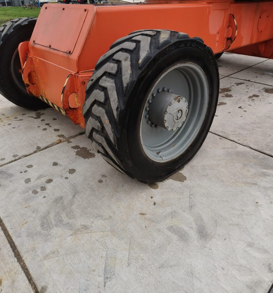 Sold - Telescopic Boom Lift - View 2