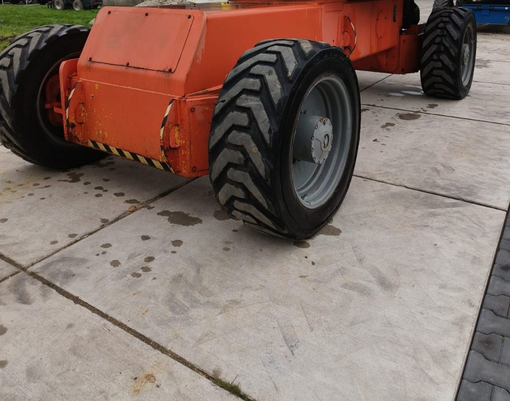 Sold - Telescopic Boom Lift - View 2