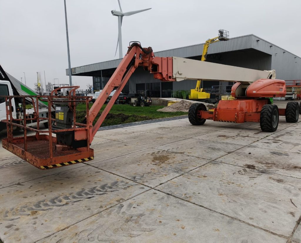 Sold - Telescopic Boom Lift - View 2