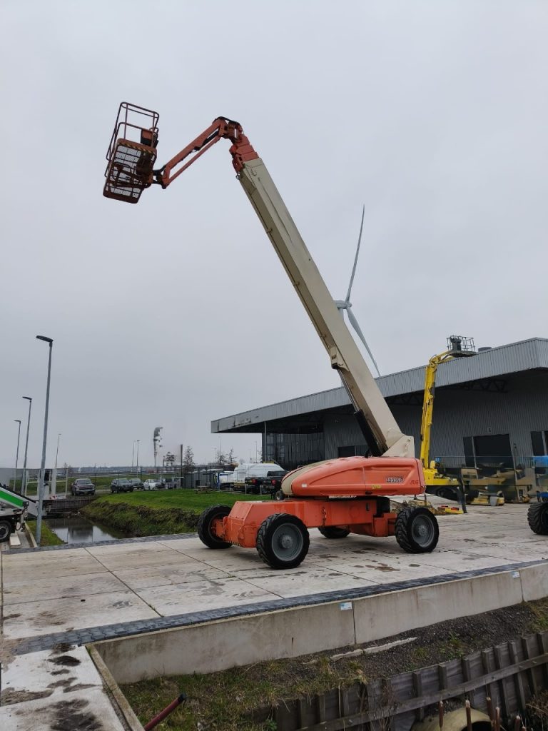 Sold - Telescopic Boom Lift - View 2