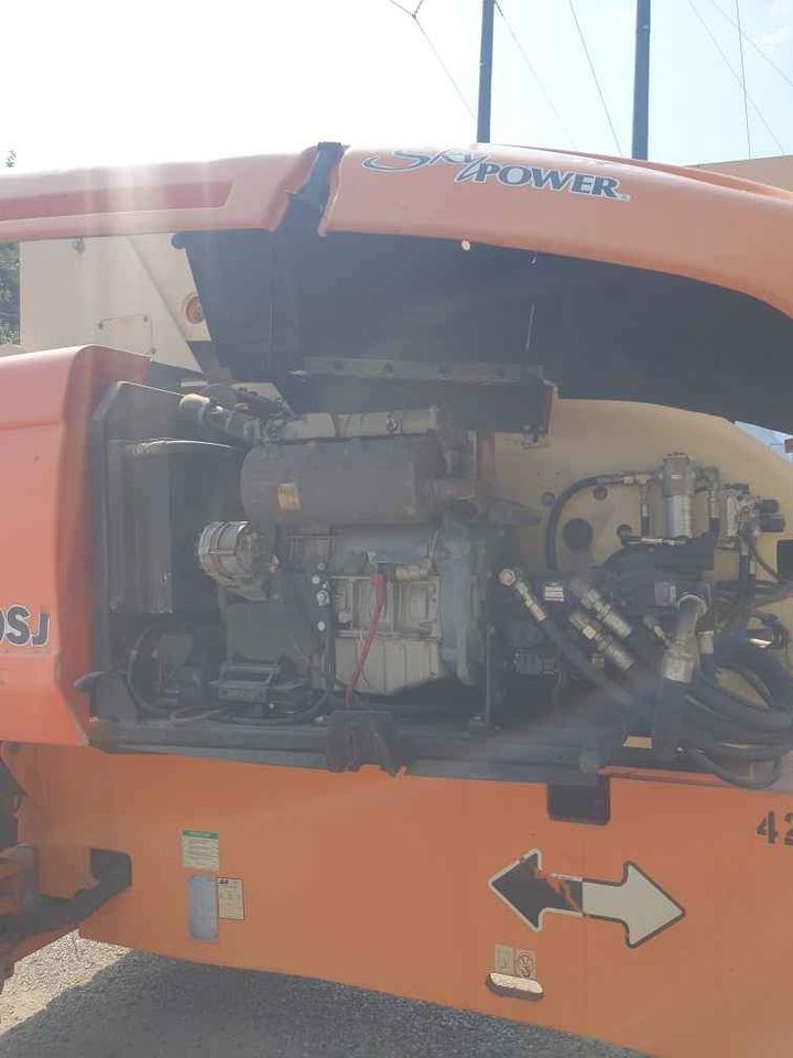 Sold - Telescopic Boom Lift - View 2