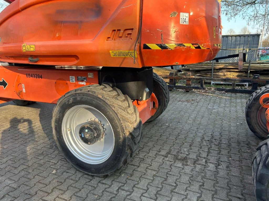 Sold - Telescopic Boom Lift - View 2