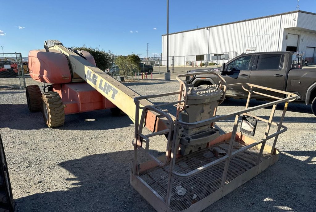 Sold - Scissor Lift - View 2