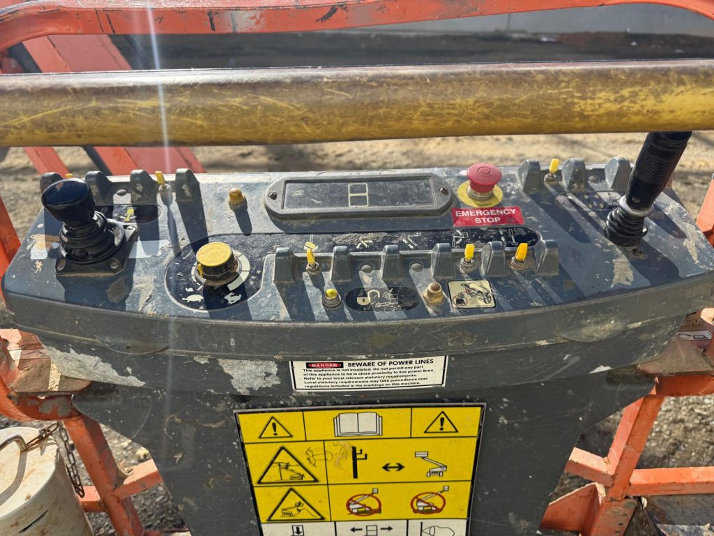 Sold - Scissor Lift - View 2