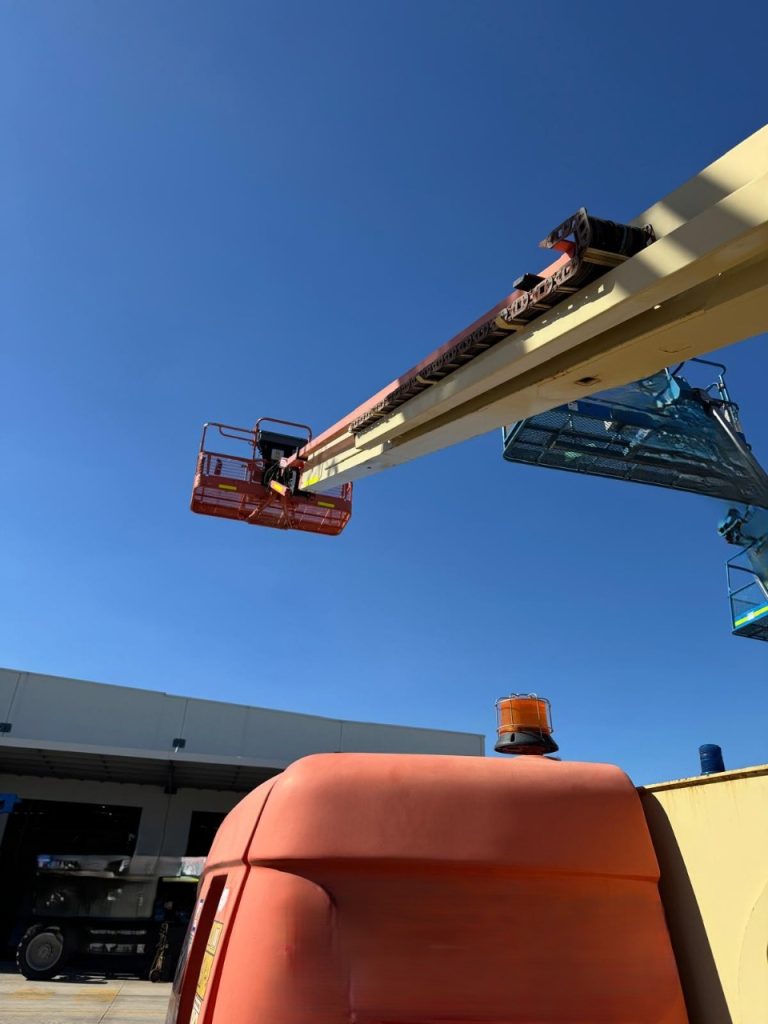 Sold - Scissor Lift - View 2