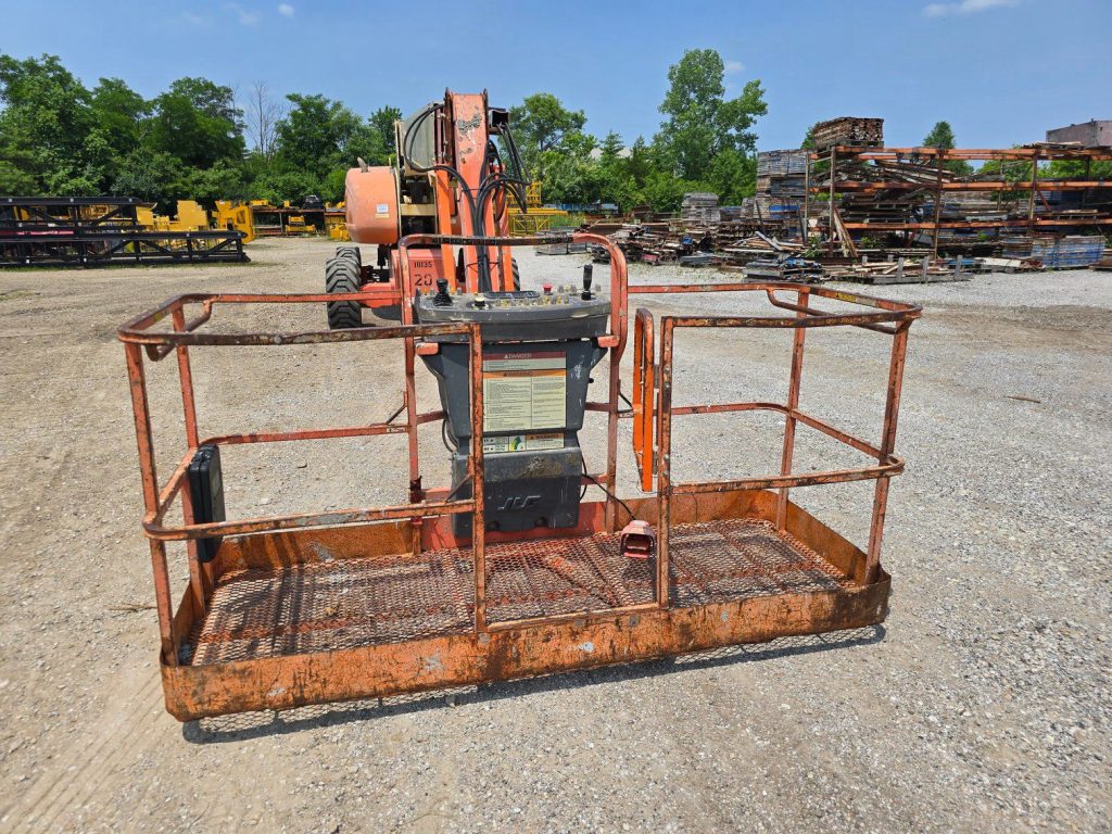 Sold - Telescopic Boom Lift - View 3