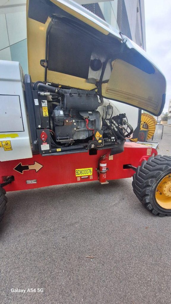 Sold - Telescopic Boom Lift - View 3
