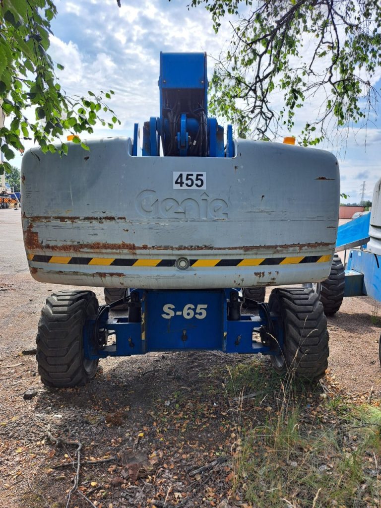 Sold - Articulated Boom Lift - View 3