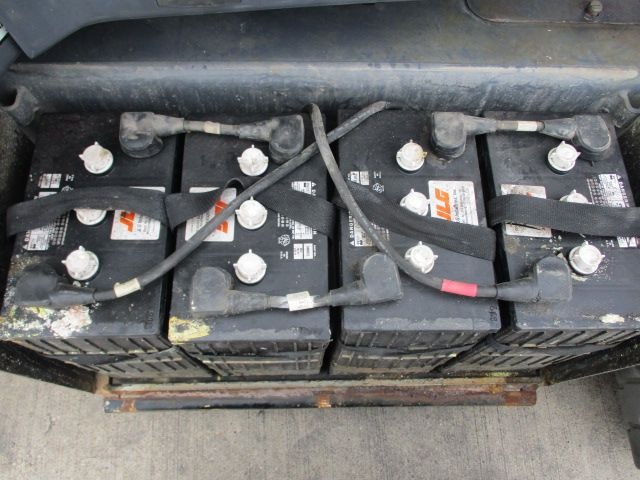 Sold - Articulated Boom Lift - View 2