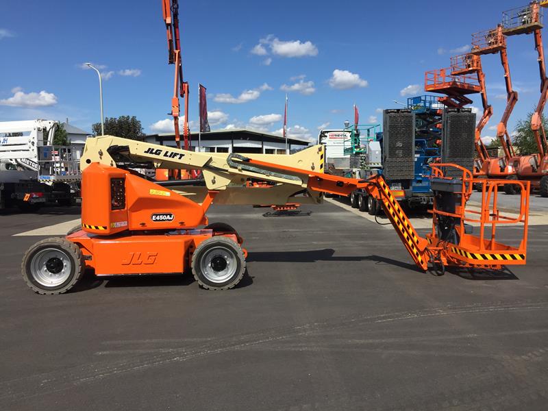 Electric Boom Lift - Clean Emission-Free Indoor Aerial Work Platform