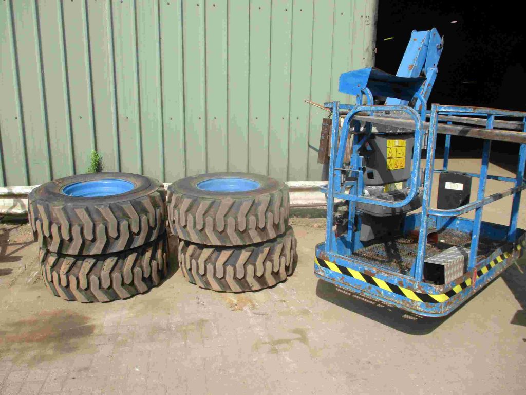 Sold - Telescopic Boom Lift - View 2