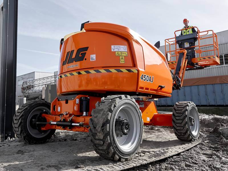 HR12NB Bi Fuel Articulating Boom Lift - View 2