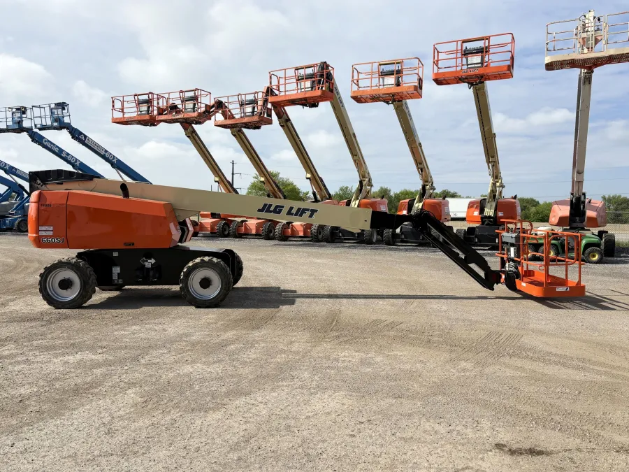 Telescopic Boom Lift - View 3