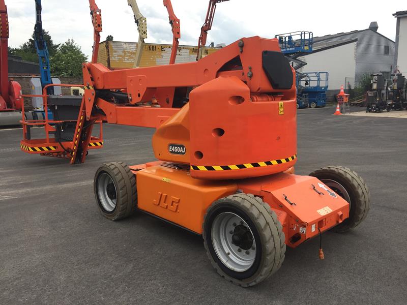 JLG E450AJ Electric Narrow Articulating Boom Lift - View 3