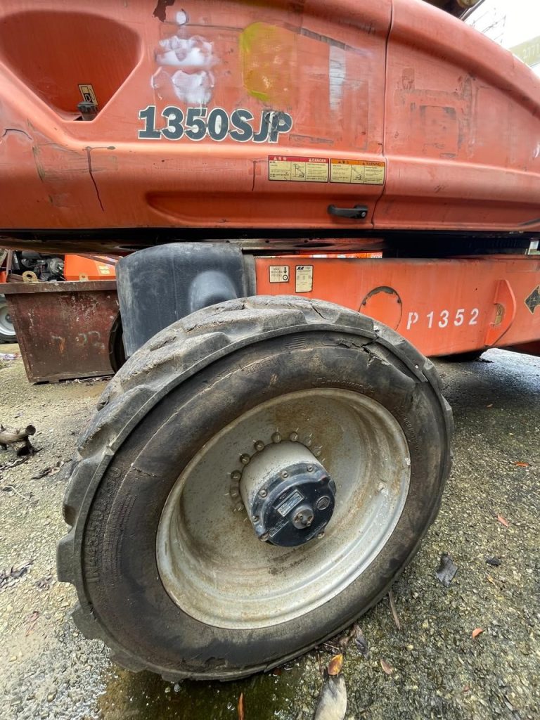 Sold - Telescopic Boom Lift - View 2