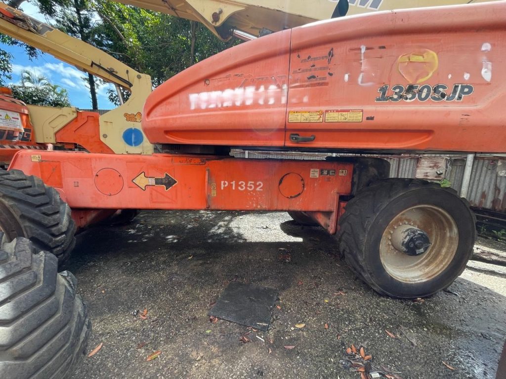 Sold - Telescopic Boom Lift - View 2