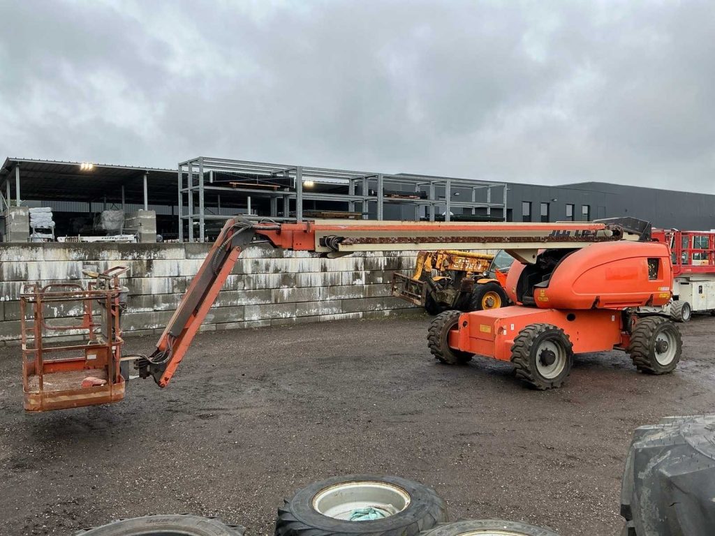 Telescopic Boom Lift - View 2